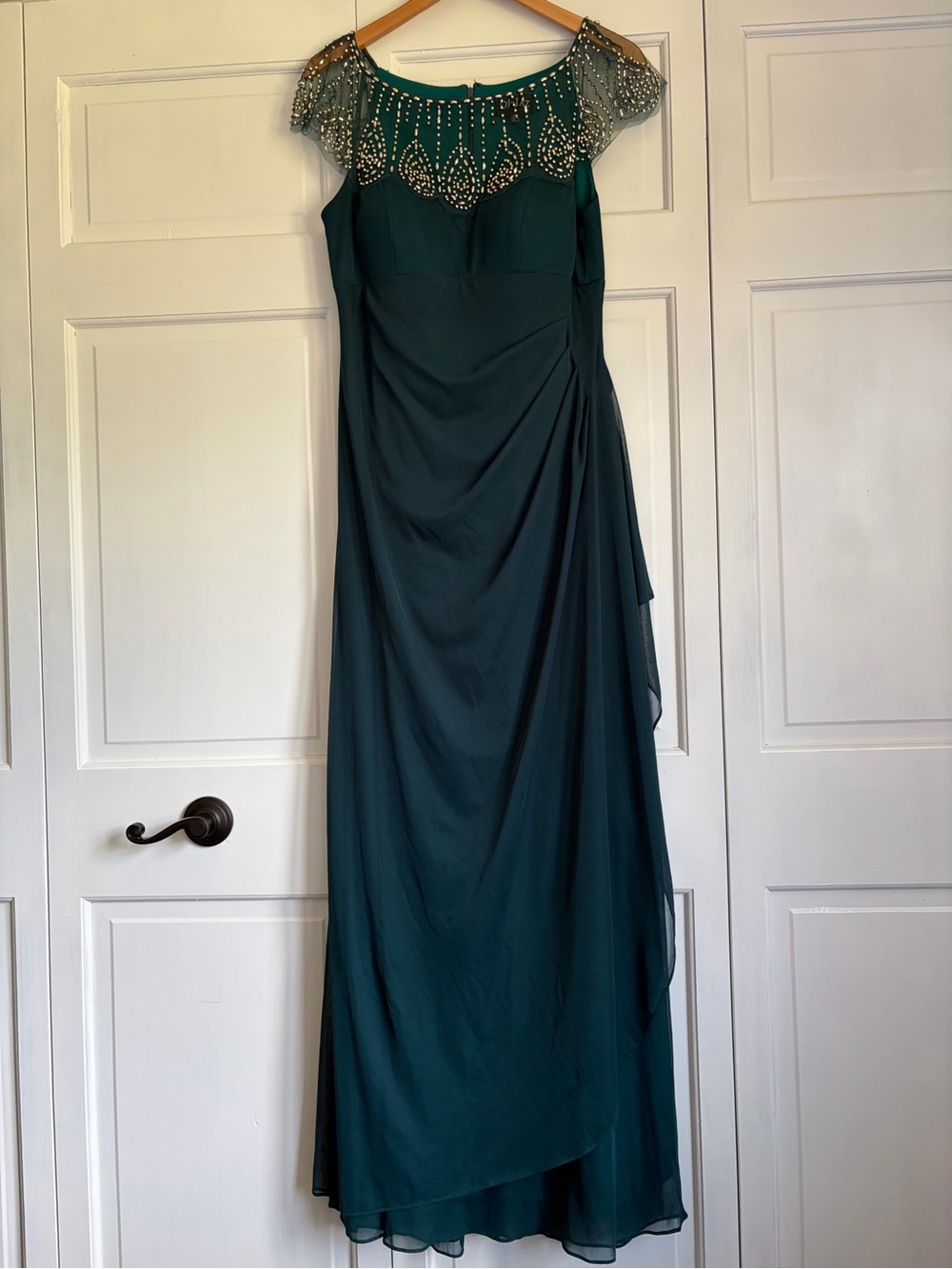 DJ-JAZ Embellished Teal Green Maxi Evening Dress with Scalloped BeadedYoke SZ 12